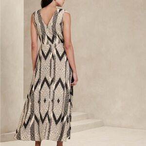 Banana Republic Monochrome Geometric Maxi Dress